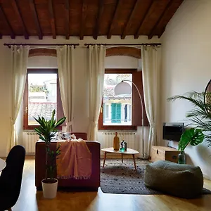 On The Duomo - Super Chic Florence