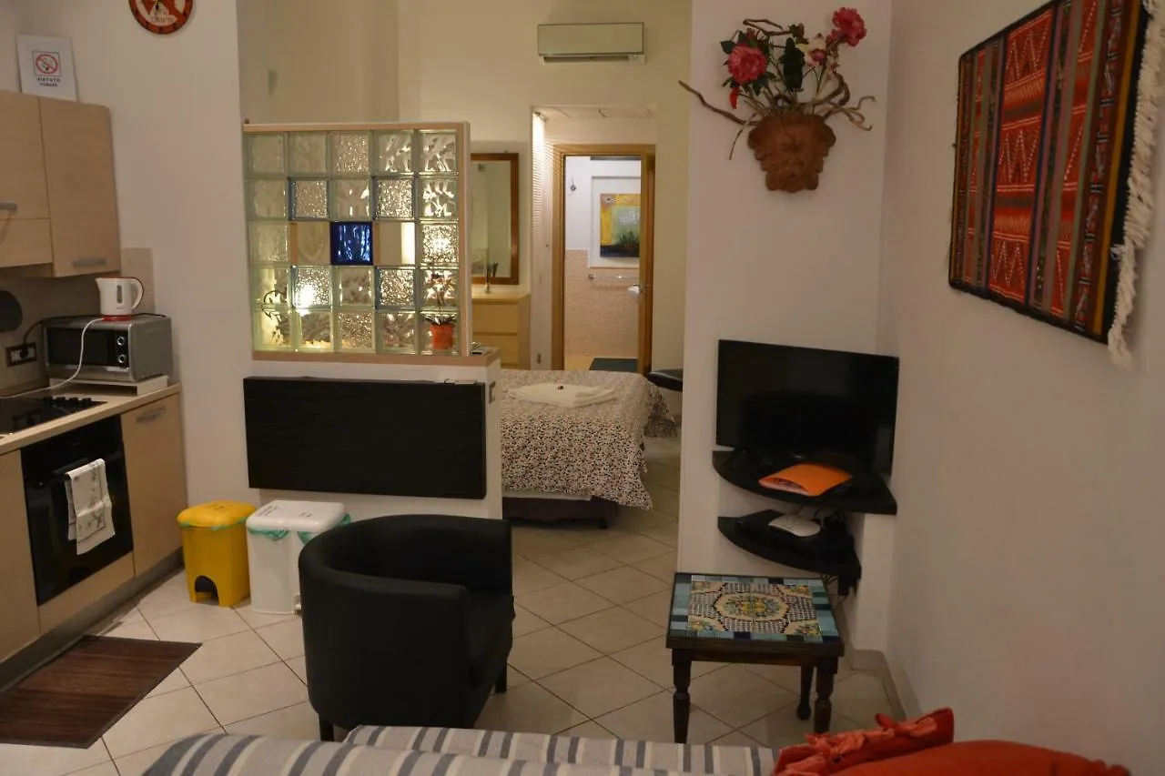 Sweet Apartment In Florence. Italy